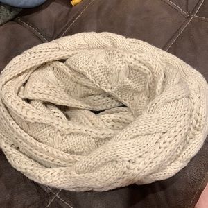 Neosan infinity loop scarf